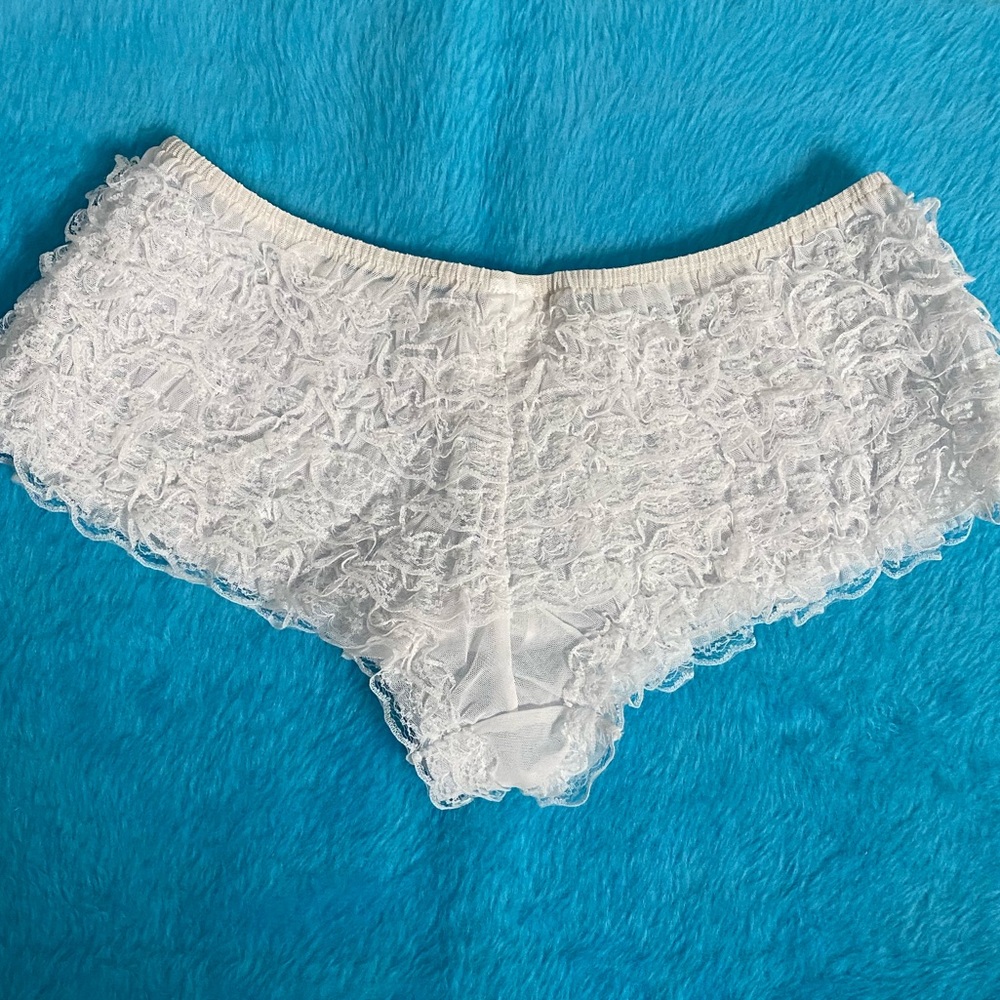 Women’s Ruffled Frilly Panties - Picture 2 of 4